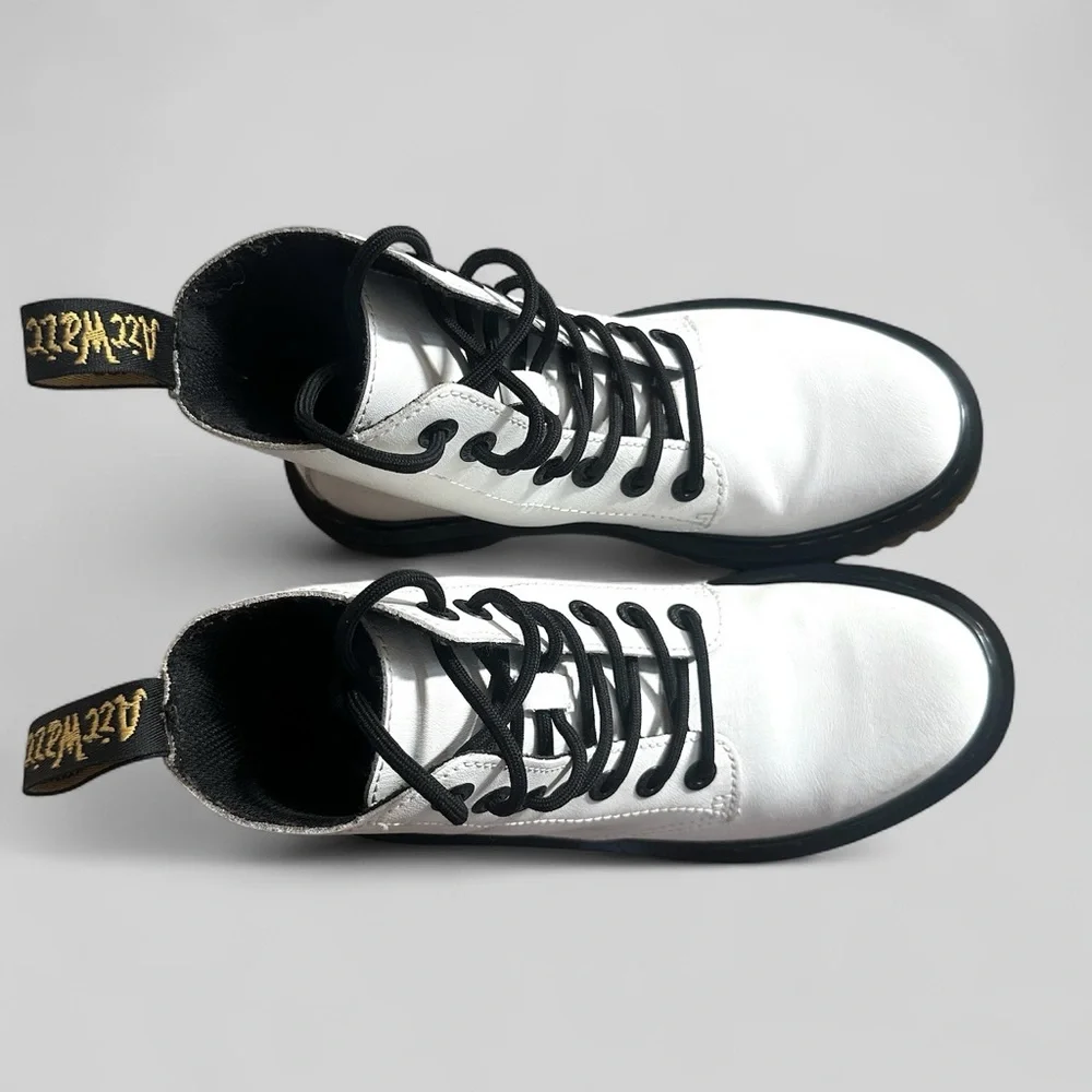 Dr. Doc Martens Luana White Boots Women’s Size 5 - Picture 3 of 7